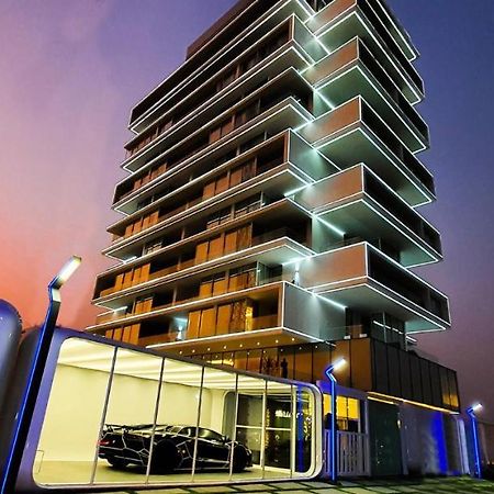 Number One Oxford Street Hotel & Suites 아크라 외부 사진