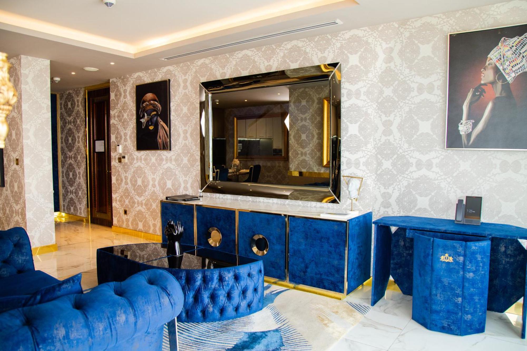 Number One Oxford Street Hotel & Suites 아크라 외부 사진